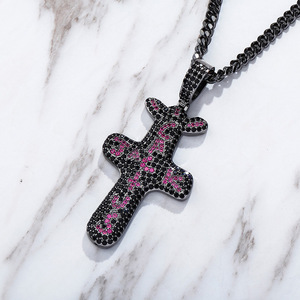 Una collana con pendente in zirconio bicolore nero e rosso, accessorio dello stesso stile <span class=keywords><strong>di</strong></span> <span class=keywords><strong>Fortnite</strong></span>, un articolo <span class=keywords><strong>di</strong></span> tendenza su Instagram in Europa. - Product Image 1