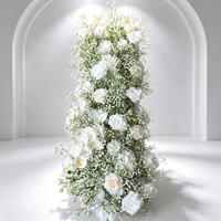 Chemin de table en fleurs artificielles blanches personnalisées pour la décoration de l'allée de mariage et des tables