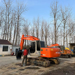 Excavatrice sur chenilles Hitachi Ex100-5 d'occasion fabriquée au Japon avec moteur Isuzu Modèle 2016 Poids opérationnel de 10000 kg - Product Image 1