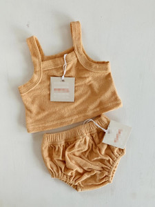 Conjunto de 2 piezas de verano para bebé niña: chaleco sin mangas de rizo personalizado y blúmer suave de algodón - Product Image 3