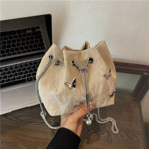Tas selempang rantai tipis mode, tas selempang tangan kupu-kupu logam - Product Image 4