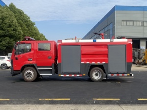 <span class=keywords><strong>Camion</strong></span> <span class=keywords><strong>de</strong></span> pompiers Dongfeng 5 tonnes diesel, neuf, 4x2, avec réservoir à mousse et eau, vidéo et images du fabricant, paramètres techniques - Product Image 4