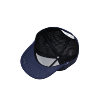 Casquette de baseball blanche en polyester à 5 panneaux pour homme, personnalisable en gros, style sportif urbain, imperméable, avec logo perforé découpé au laser