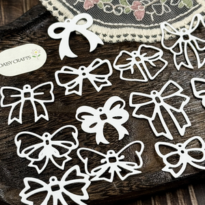 แม่พิมพ์ไดคัทโลหะรูปโบว์สำหรับการทำสมุดภาพด้วยตัวเองเครื่องมือในการผลิตงานฝีมือทำจากเหล็กคาร์บอนแม่พิมพ์รองเท้าที่ละเอียดอ่อน - Product Image 3