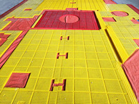 Tapis de protection antidérapant en polyuréthane pour équipement de sécurité des champs pétrolifères, avec clous en acier, pour plateformes de forage, découpe 1000x1000mm