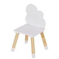 Ensemble de chaises de table pour enfants Table à dessin en forme de dessin animé Une table avec quatre chaises en bois