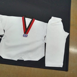 Fábrica de la mejor calidad de taekwondo con estampado WTF Taekwondo Dobok Traje Uniformes karate GIS - Product Image 6