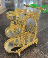 Metall 3-stöckiger Goldener Hochzeits-Foodtruck mit Rädern für Bankett- und Event-Catering-Dekoration