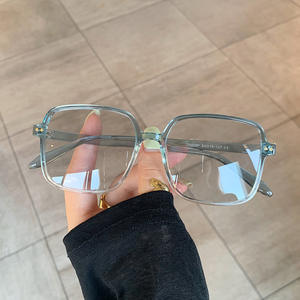 Lunettes de soleil carrées Qianai, monture TR90, verres PC gris, protection UV400, style unisexe - Product Image 1