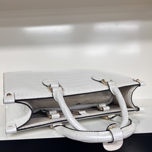 Sac fourre-tout en cuir de crocodile véritable, sac à bandoulière de luxe de créateur, durable et portable, sacs de luxe pour femmes - Product Image 5