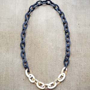 MN EXPORTS Collier à maillons entrelacés en corne naturelle polie, fait main, bijoux fantaisie en corne de buffle, accessoires de fabrication de bijoux, modèle MNE-1487 - Product Image 1