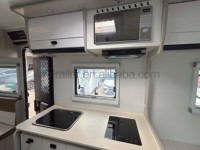 Mini-caravane tout-terrain personnalisée OEM, moderne, pour camping familial, avec plancher en aluminium et cuir PVC, double essieux