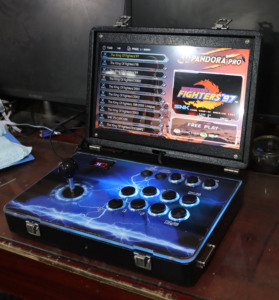 2025 Nuova Console <span class=keywords><strong>Arcade</strong></span> Portatile Pandora 3D per Sala Giochi, <span class=keywords><strong>Box</strong></span> Retro con 10000 Giochi in Inglese, in PVC/Acrilico, Multigiocatore - Product Image 2