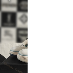 Chaussures décontractées de haute qualité à semelle épaisse et rehaussante, au design luxueux, respirantes et confortables pour la marche, vente en gros - Product Image 2