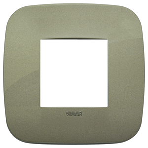 Plaque murale carrée Vimar 9,5 cm finition mate verte pour prises électriques - Product Image 1