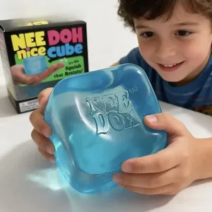 NUEVO 2026 Needoh Nice EVA Cube, Juguete Sensorial Antiestrés para la Ansiedad y la Concentración, para Uso en el Escritorio, para Adolescentes y Adultos - Product Image 1