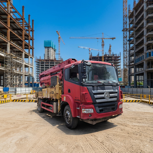 Máquina Compacta para Colocación de Hormigón de 30 Metros con Chasis de 2 Ejes, 360 °   Rotación de la torreta y configuración rápida para sitios de trabajo confinados - Product Image 4