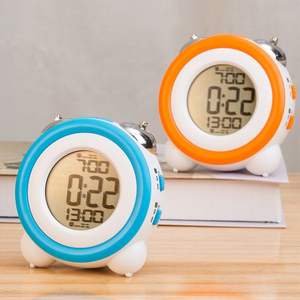 Venta al por mayor doble extra fuerte vibrador LED Sleep Trainer Wake Up Electronic Digital dormitorio reloj despertador inteligente con calendario - Product Image 5