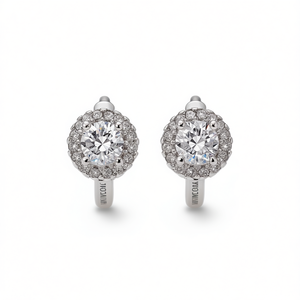 Boucles d'oreilles classiques en or blanc avec halo de strass en cristal pour bijoux de fiançailles pour femmes E1947 - Product Image 1