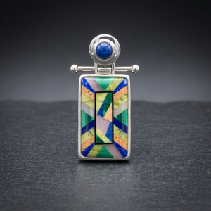 Pendentif en argent 925 avec incrustations de lapis-lazuli, malachite et aventurine lavande - Product Image 2