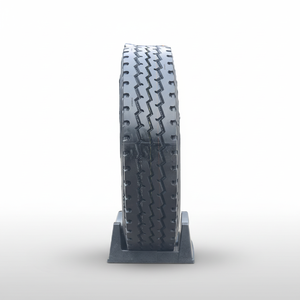 Neumáticos de Camión LCH T-REX 10.00R20 en Estado Nuevo, Neumáticos Radiales con Cámara y Solapas para Vehículos Comerciales - Product Image 1