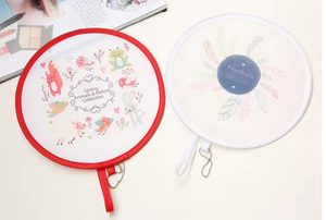 Nouveau éventail à main tendance personnalisé en tissu pliable avec éventail rond pliable - Product Image 2