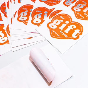 Etiquetas Adhesivas en Rollo al por Mayor, Etiquetas Adhesivas en Forma de Corazón para Bodas, Decoraciones Comerciales - Product Image 1