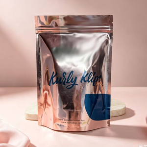 Bolsa Doypack personalizada impresa en color oro rosa con cierre de cremallera para empaque de productos de belleza y extensiones de cabello - Product Image 1