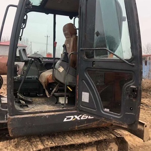 Excavadora Usada Doosan DX60 de 7.8 Toneladas, Tipo Oruga, Modelo 2022, con Bajas Horas de Trabajo, Motor y Bomba como Componentes Principales, en Venta - Product Image 2