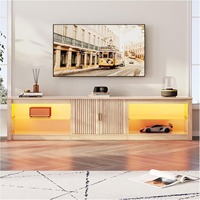 Console TV élégante en bois cannelé style ferme avec éclairage LED, meuble de rangement cannelé, étagères réglables et rangement ouvert