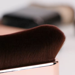 Popolare di lusso Shimmer spazzola per il corpo sintetico fondotinta liquido BB crema per il trucco curvo spazzola per il corpo per le donne - Product Image 5