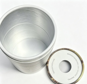 Boîte cylindrique écologique personnalisée avec fenêtre, idéale pour les parfums, les crèmes pour le visage et les produits de beauté - Product Image 4