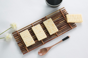 Kekse für herzhafte Snack-Getreide-Sesam-Geschmack-Soda-<span class=keywords><strong>Cracker</strong></span>, die mit schwarzem Reis feilen - Product Image 4