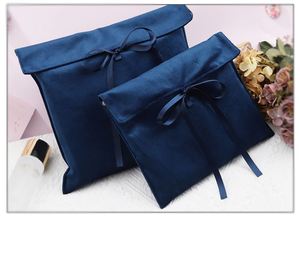 Enveloppes de luxe en velours super doux recyclables pour cadeaux de mariage, pochettes de rangement en suède pour cosmétiques et parfums - Product Image 3