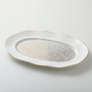 Ensemble de plats de service à dessert ovales irréguliers en céramique à bord doré, vaisselle de luxe en porcelaine du Moyen-Orient pour la restauration - Product Image 2