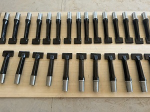 Herramienta de apisonamiento de lastre de ferrocarril de carburo de tungsteno para mantenimiento ferroviario CU30.10840.FRI Piezas y accesorios de tren - Product Image 3