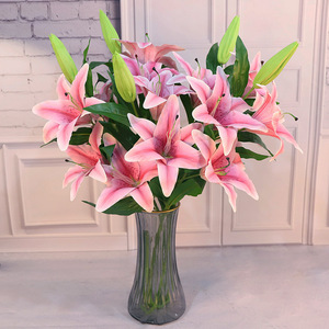 Ramo de lirios artificiales, flores de seda hechas a mano para decoración del hogar, boda, estilo clásico BH 001 - Product Image 1