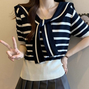 Haut court à manches courtes en soie glacée rayé noir et blanc, nouvelle collection été 2025, tricot fin et ample à col unique - Product Image 3