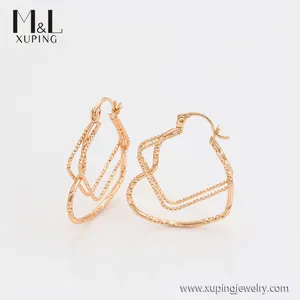 ML61826 XUPING Perhiasan ML Toko Perhiasan Kostum 18K Warna Emas Berlian Geometris Berlebihan Panjang Koil Desain Anting-Anting Hoop