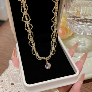 Collar con colgante de circonita deportivo de alta calidad para mujer, cadena de eslabones de cobre exquisita, estilo temperamental, regalo ligero, gran oferta en Japón y Corea del Sur - Product Image 1