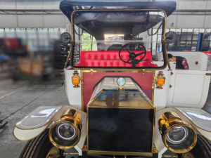 Auto Clásico Eléctrico de Lujo Personalizado, Elegante y Retro para Autos Clásicos y Eventos - Product Image 3