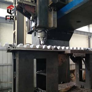 Fresadoras CNC de pórtico de 4 metros de Luoyang, de acero forjado fundido, utilizadas por fabricantes de engranajes para la producción de engranajes de cremallera de módulo grande - Product Image 3