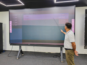 Écran de réunion tactile tout-en-un Topled avec roulettes, affichage TV numérique LED P1.86 sur pied - Product Image 2