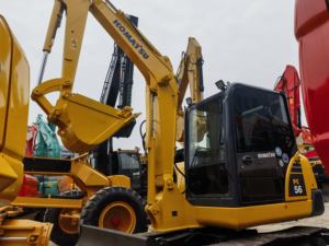 Excavatrices d'occasion Komatsu Pc56-7 d'origine japonaise, mini-excavatrice Pc56-7, équipement de construction en parfait état à vendre - Product Image 6