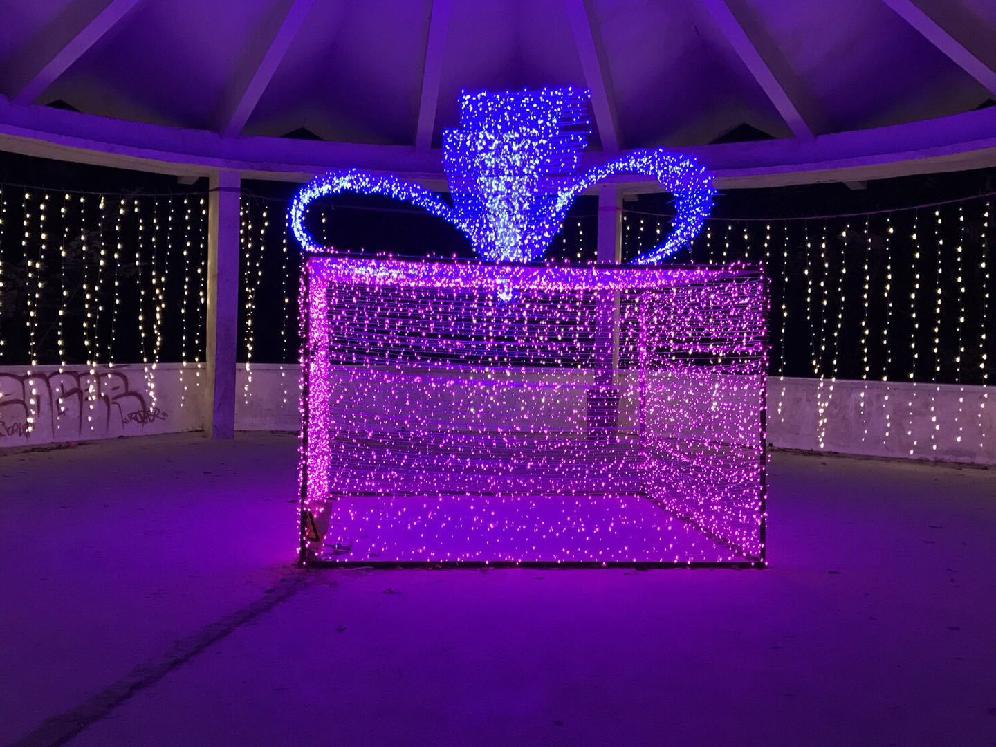 Christmas Decoration lights 10M 100 LED string Light110V/220V Wedding garland outdoor curtain rope lamps Christmas light