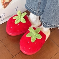Chaussons d'hiver d'intérieur mignons en forme de fraise, doux et épais, chauds, antidérapants, à plateforme, style mule en coton
