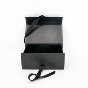 Emballage cadeau en papier personnalisé en forme de <span class=keywords><strong>livre</strong></span> écologique Boîte à bijoux avec ruban - Product Image 2