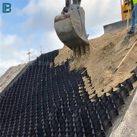Géocell en HDPE texturé nid d'abeille de l'usine chinoise BinBo, structure de renforcement du sol en PP, protection des rivières en extérieur, modèle 3D