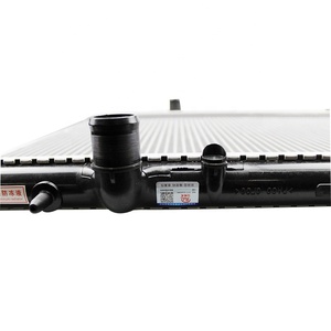Pièces automobiles 1330G2 1330G4 1330F4 1330F6 1330K9 1330R8 1330V2, réservoir d'eau du moteur, radiateur pour <span class=keywords><strong>Peugeot</strong></span> 307 CC 307 SWW <span class=keywords><strong>206</strong></span> (T5) (T6) - Product Image 6