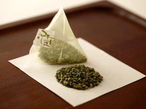 Thé en sachet biologique au riz brun torréfié, <span class=keywords><strong>Genmaicha</strong></span> et poudre de matcha mélangée - Product Image 3
